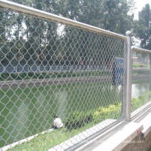 Galvanized Chain Link Wire Mesh Fence